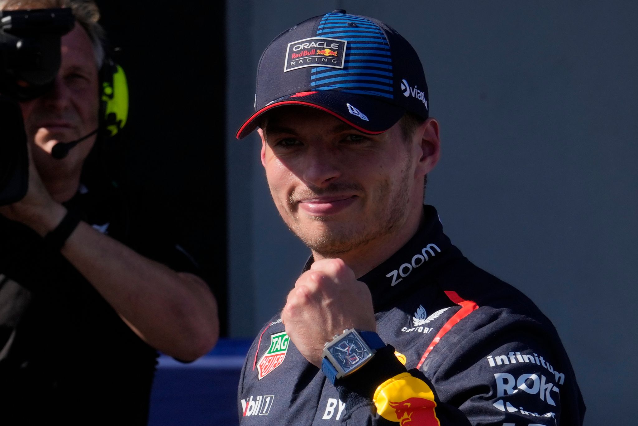 Verstappen zeigt Formel-1-Fan den Stinkefinger